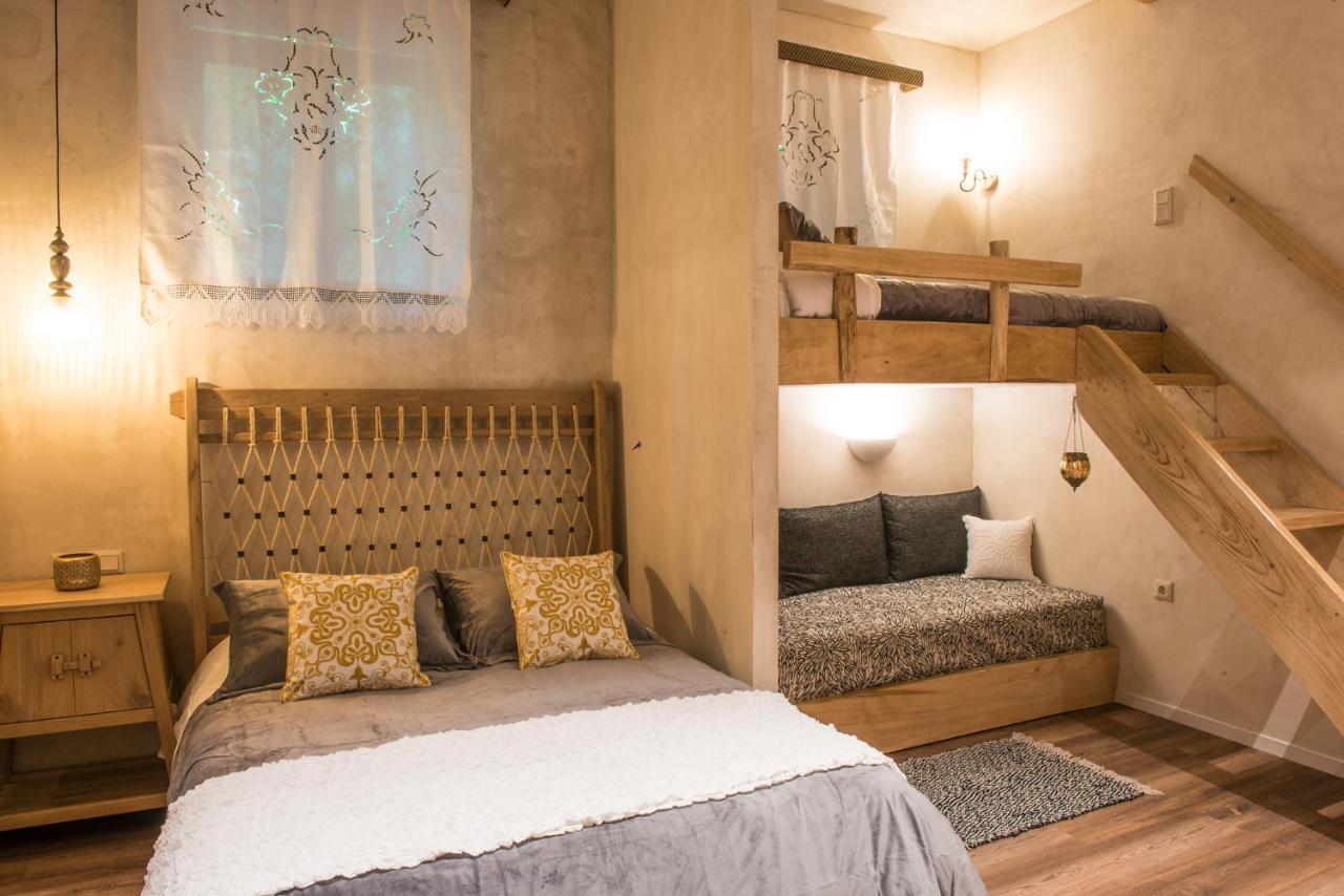 Ferienwohnung «Σκλάβας Χνάρι» Παραδοσιακός Ξενώνας Magouliana Exterior foto