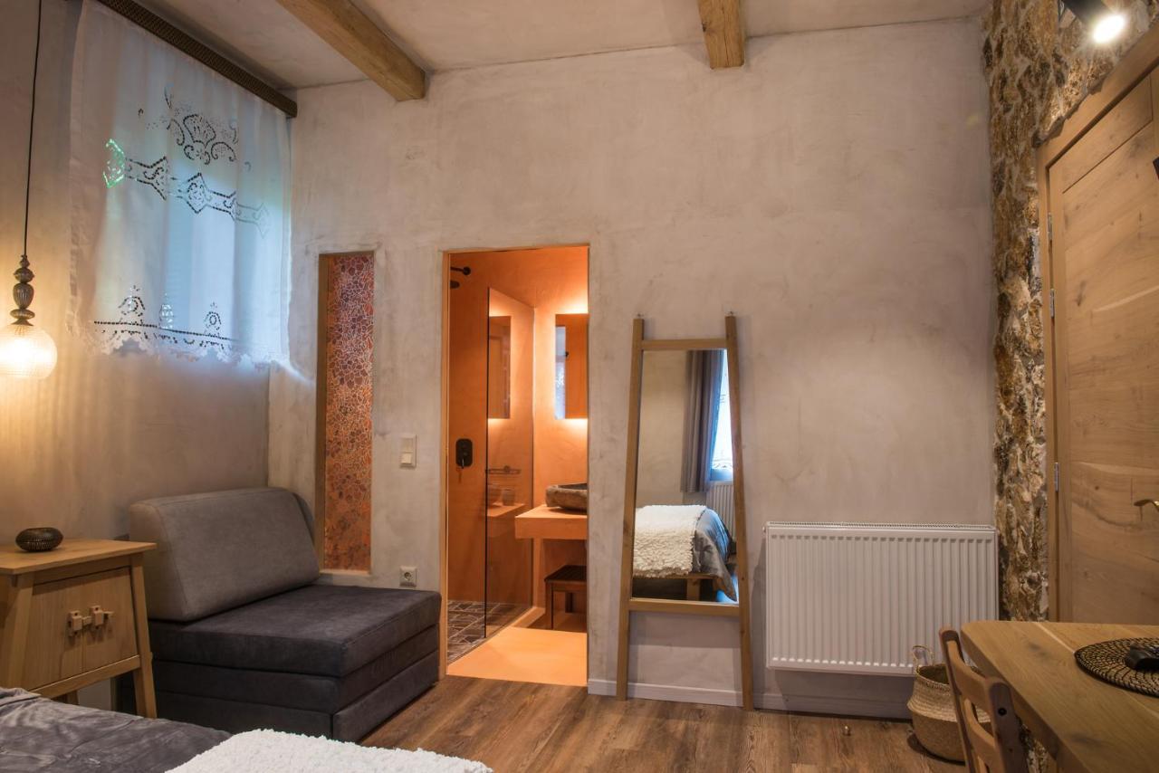 Ferienwohnung «Σκλάβας Χνάρι» Παραδοσιακός Ξενώνας Magouliana Exterior foto