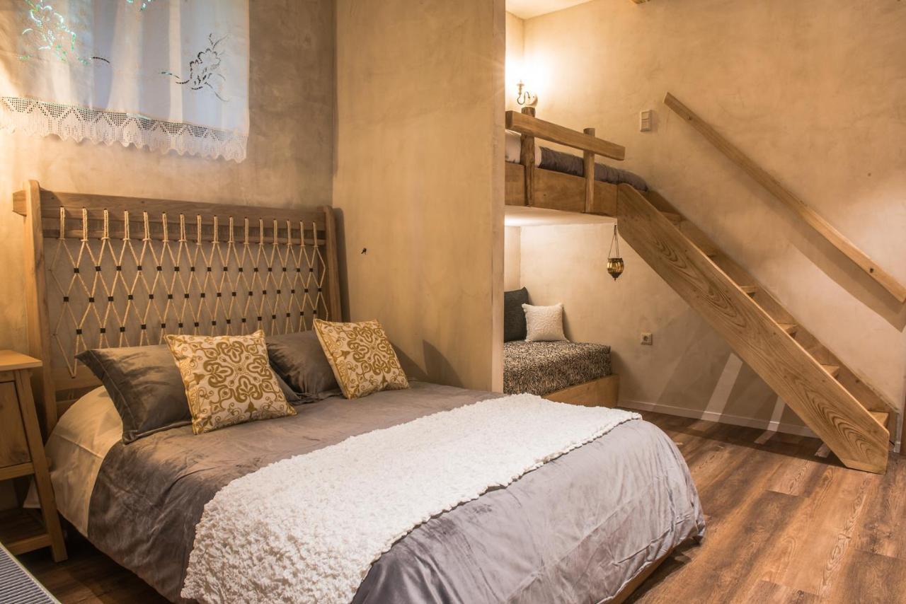 Ferienwohnung «Σκλάβας Χνάρι» Παραδοσιακός Ξενώνας Magouliana Exterior foto